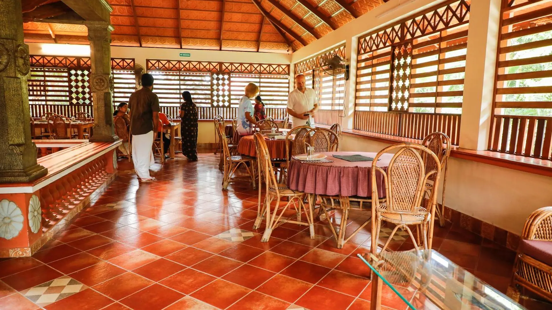 Neelambari Ecotoursm Hotel Thrissur